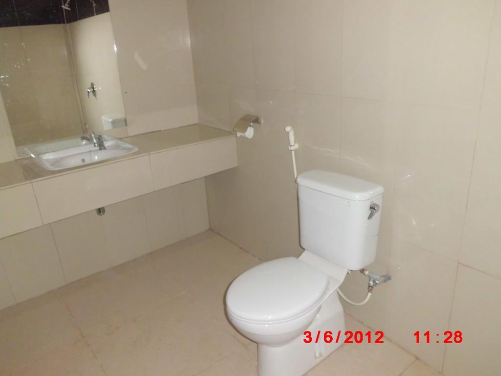Galaxy Inn Baubau Room photo